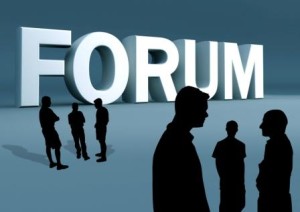 Форум (web - forum) - це спеціальний сайт, або розділ на сайті або порталі, який організований для спілкування і обміну думками